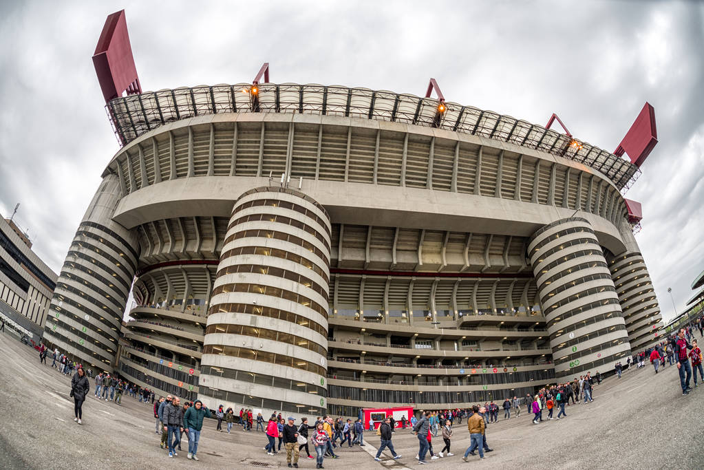 Italian sports minister: Milan or Rome can at least build a new stadium before euro 2032